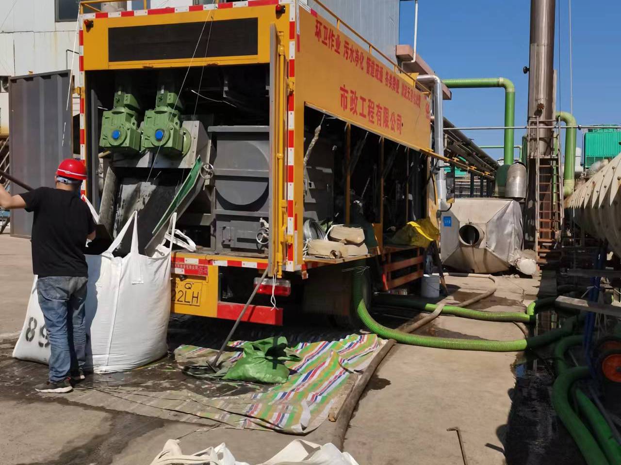 资溪淤泥压干处理